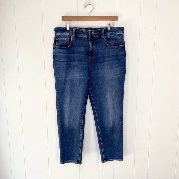 Talbots Everyday Relaxed Jeans Womens Size 12 P Blue Stretch Denim Flaw* - Picture 1 of 15